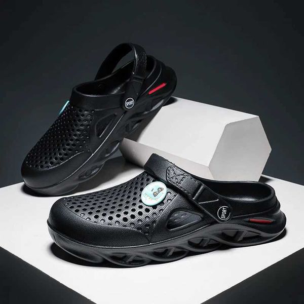 Slippers 2024 Mens SandalsClassic Solid Color ClogsSummer Breathable Beach ShoesFashion Garden ShoesMens Outdoor Shoes z241023