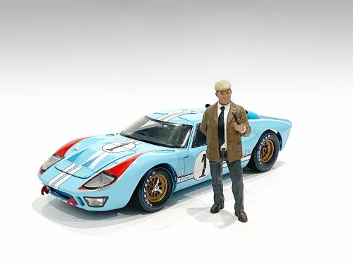"Race Day 2" Figurine III for 124 Scale Models by American Diorama