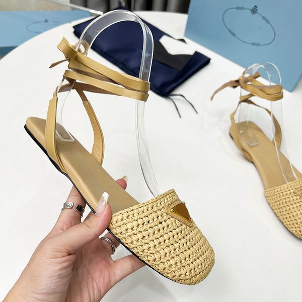 Designer Ladies Flat Base Straw Knit Sandals Metal Buckle Decorative Sheepskin Lined With Classic Black Khaki Casual Shoes With Dust Bag