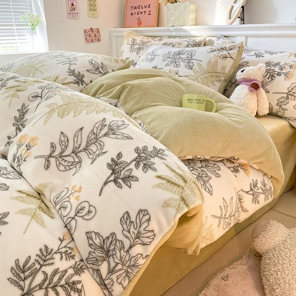 2x2.3M Botanical Print Bedding Set 4 Piece, Soft and Cozy Flannel Duvet Cover for Winter