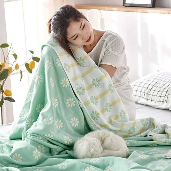 Nordic Throw Blanket For Beds Cotton Gauze Towel Quilt Adult Kawaii Blanket Summer Thickened Sofa Cover Soft Cartoon BedspreadCL240720