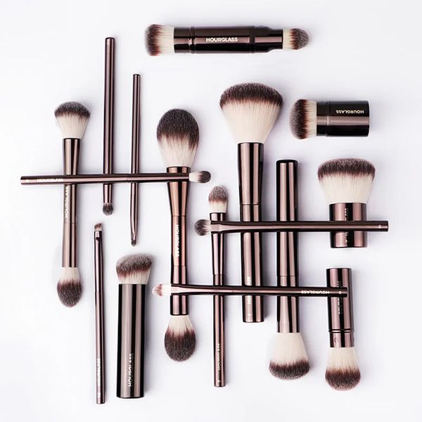 Hourglass Makeup Brushes Powder Foundation Concealer Blusher Bronzer Eye Shadow Eyebrow Eyeliner Sculpting Brush 240320