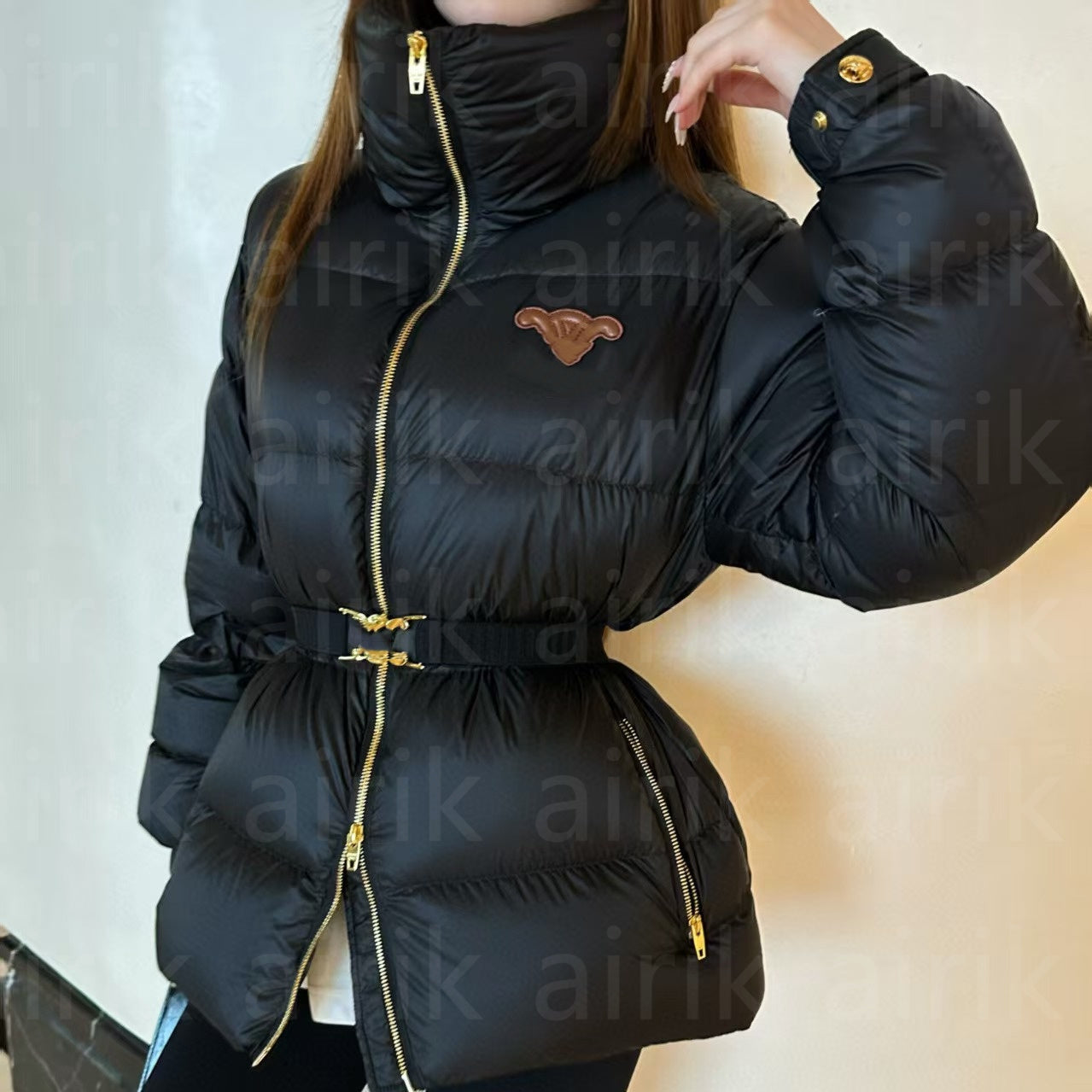 Designer Winter Women&#039;s down Jacket collar Embroidered Boed badge Warm Fashion Jacket with Belt Women&#039;s cotton coat with pockets tucked in