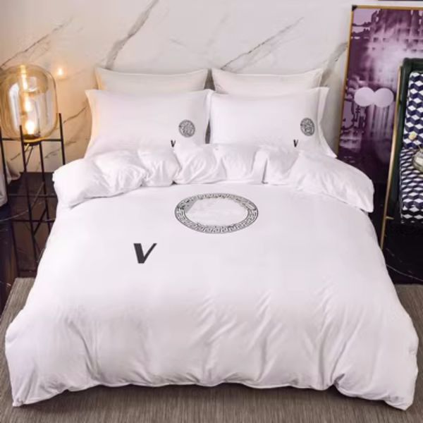 Bedding sets Crystal Veet Thermal 4-piece Milk Fleece Quilt Set with Bedding Bed Sheets H250113