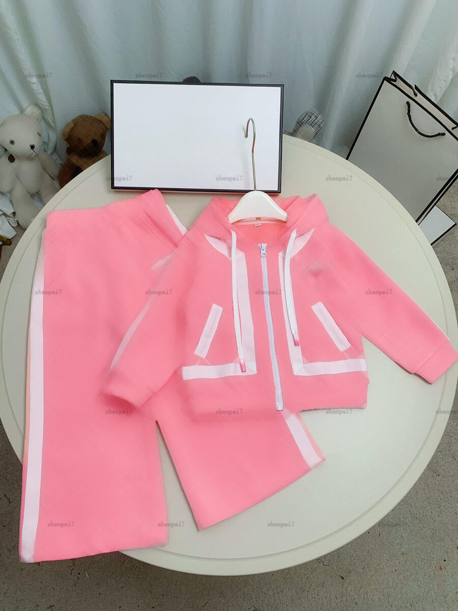 Top kids Coat set Cute pink color Tracksuits baby two-piece set Kids designer Clothes rear jacket sweatpants A941X26N000