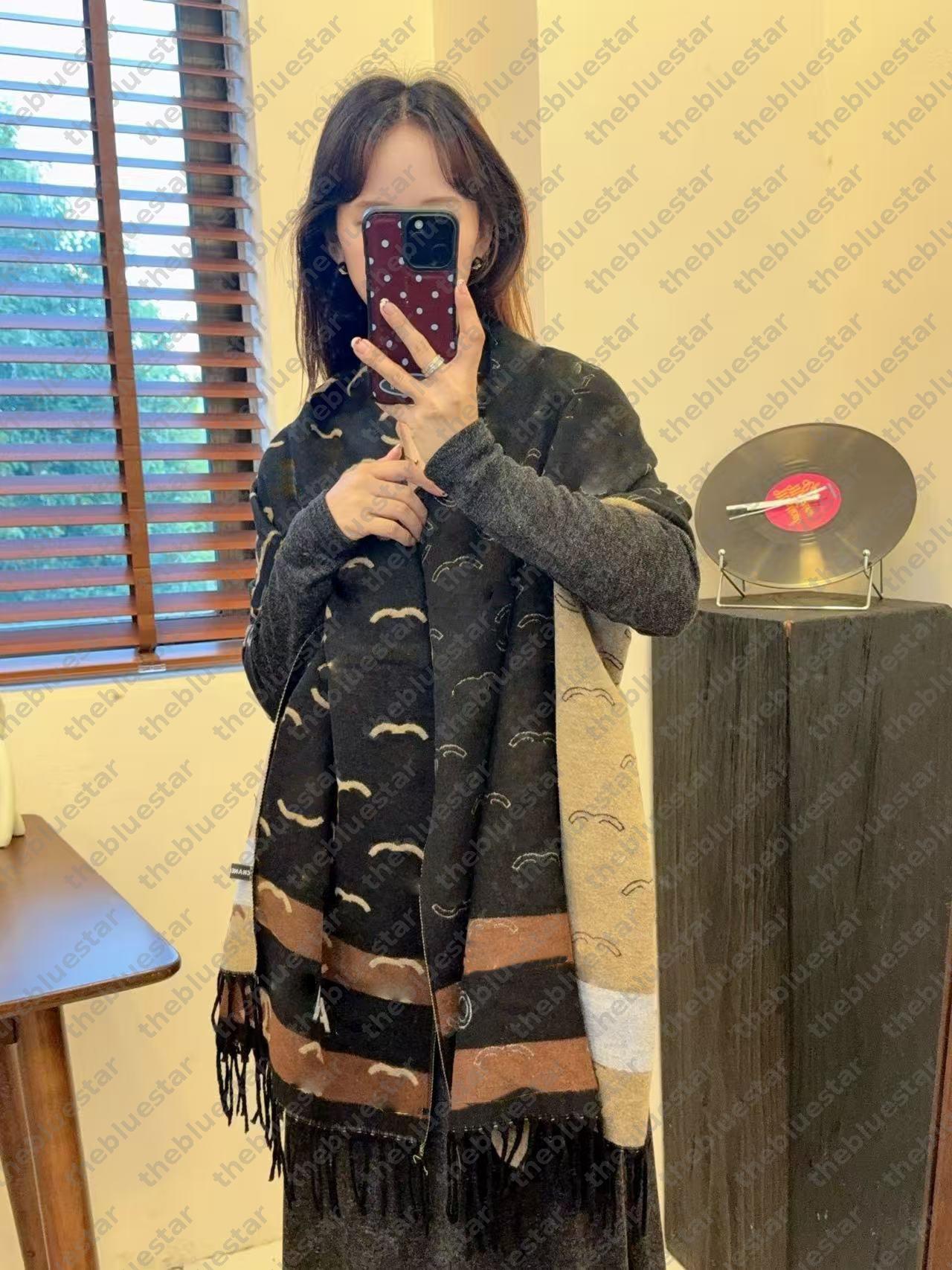 Designer Scarf Winter Scarfs Womens Luxury Soft Scarves Full Letter Printed Scarves Outdoor Soft Touch Warm Wraps Scarf Man Breathable Simple Style