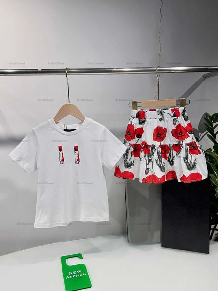 New Tracksuits girls dress Multiple styles baby dress set kids designer clothes Round neck T-shirt and red and green floral print skirt
