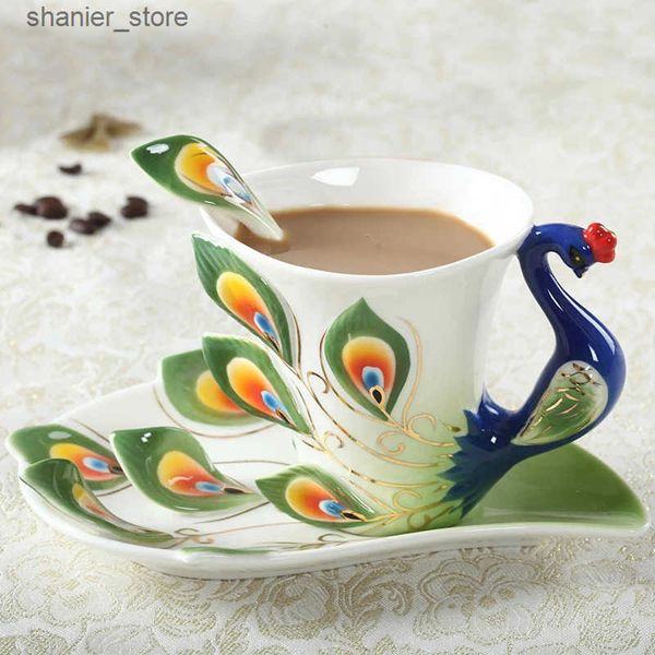 Mugs 200ml Peacock Coffee Cup with Sauce Spoon Hadmade 3D Ceramic Tea Milk Cup Set Breakfast Water Bottle Christmas Lover Gift L240910