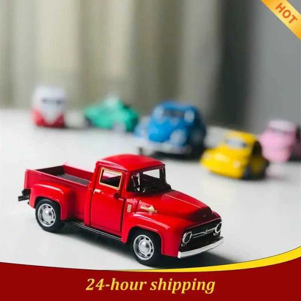 Diecast Model Cars Classic Pickup Car 1-32 Scare Model Simulation Alloy Diecasts Pull Back Vehicle Toy For Boy Kids Collection z241127