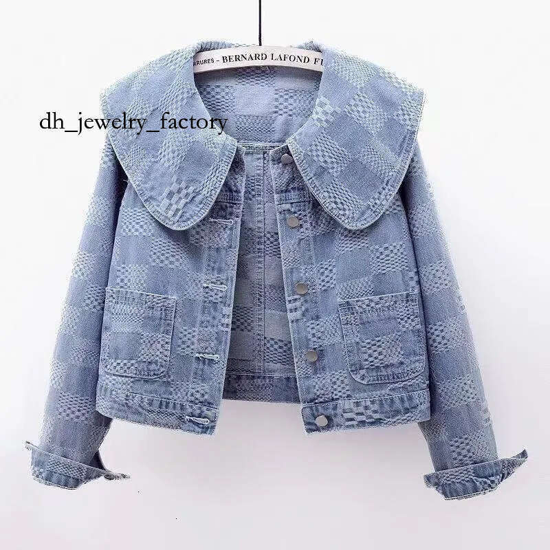 2025 Early Autumn New Women&#039;s Vintage High-End Doll-Collar Short Denim Jacket Stylish Youthful Top 443 198 bdc
