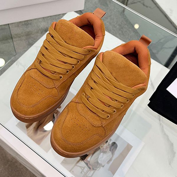Designer Casual White Shoes Women WhiMIl Conte de inverno Sapatos Sapatos homens Moda Sude Sneakers Branco Black Mens Womens Luxo Sapatos Es