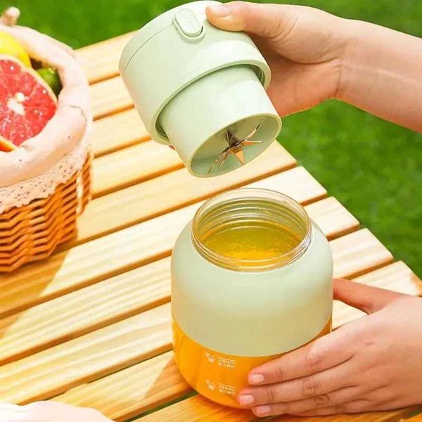 Portable Blender Juice Mini Rechargeable Manual Direct Drinking Personal smoothie milhake Maker W241025