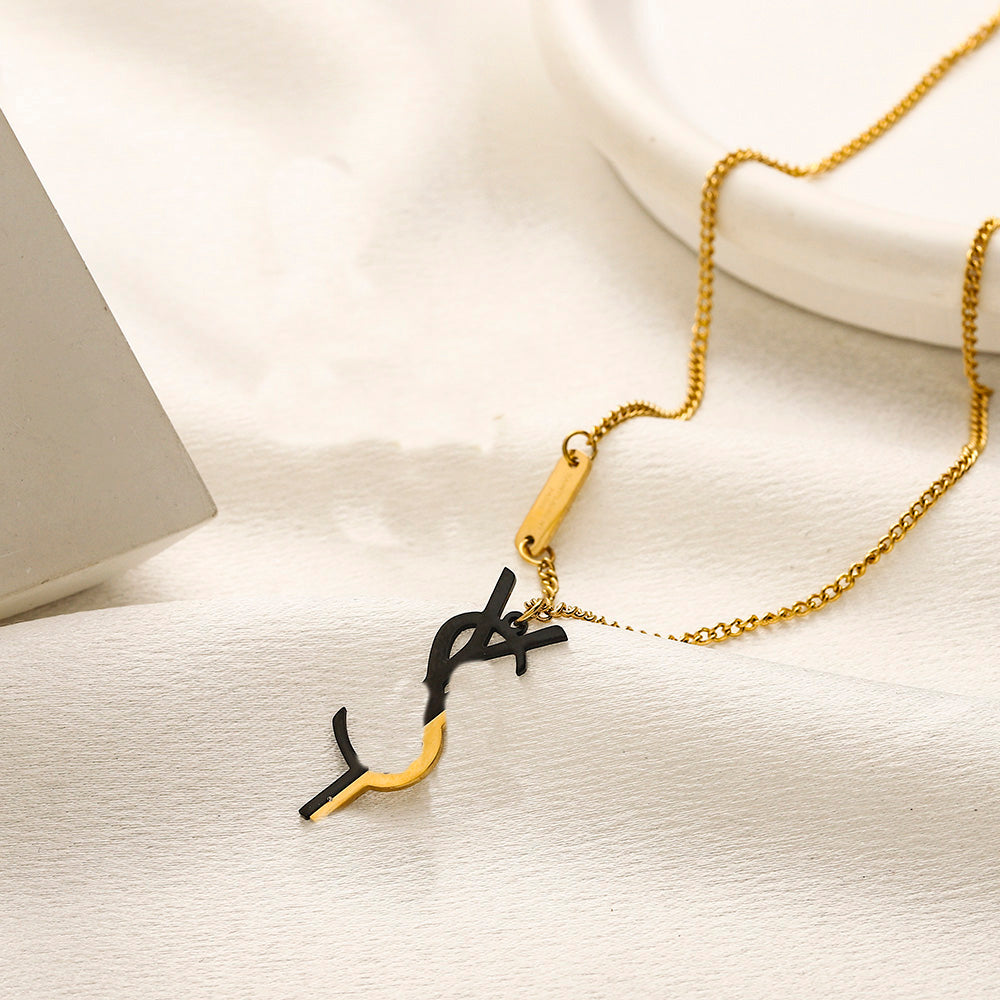 Plated Classic Design Necklace Gold Stainless Steel Necklaces Choker Letter Pendant Fashion Womens Wedding Jewelry Accessories Christmas Gifts s