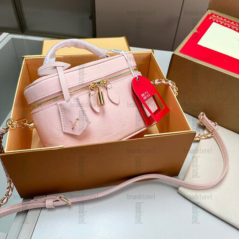 Mini Denim Makeup Handbag Girls Designer Cosmetic Shoulder Bag Vintage Washed Denim Check With Sliver Logo Matelasse Chain Cross Body Purse Lipstick