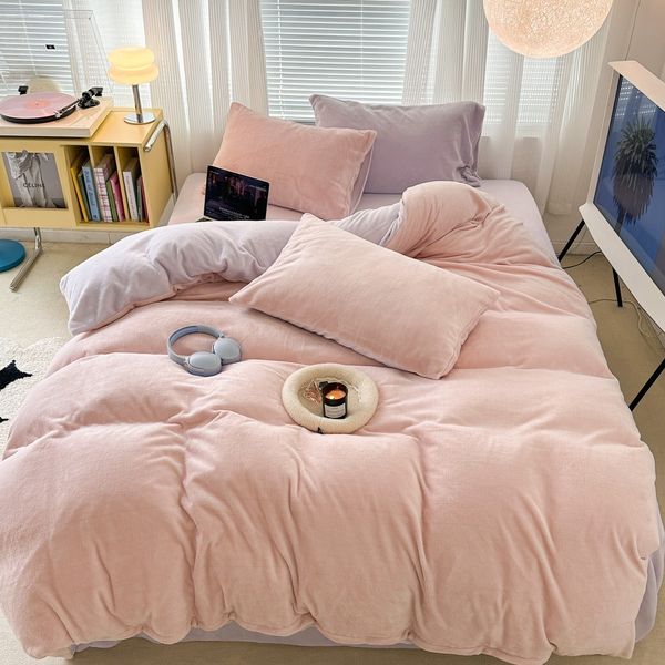 2x2.3M Pink and Lavender Bedding Set 4pcs Soft Flannel Comforter for Cozy Nights