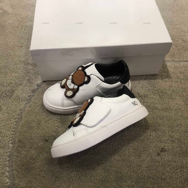 Fashion Child Sneakers Buckle Strap kids Canvas shoes Size 26-35 designer shoes Box Embroidered doll bear decoration baby casual shoes