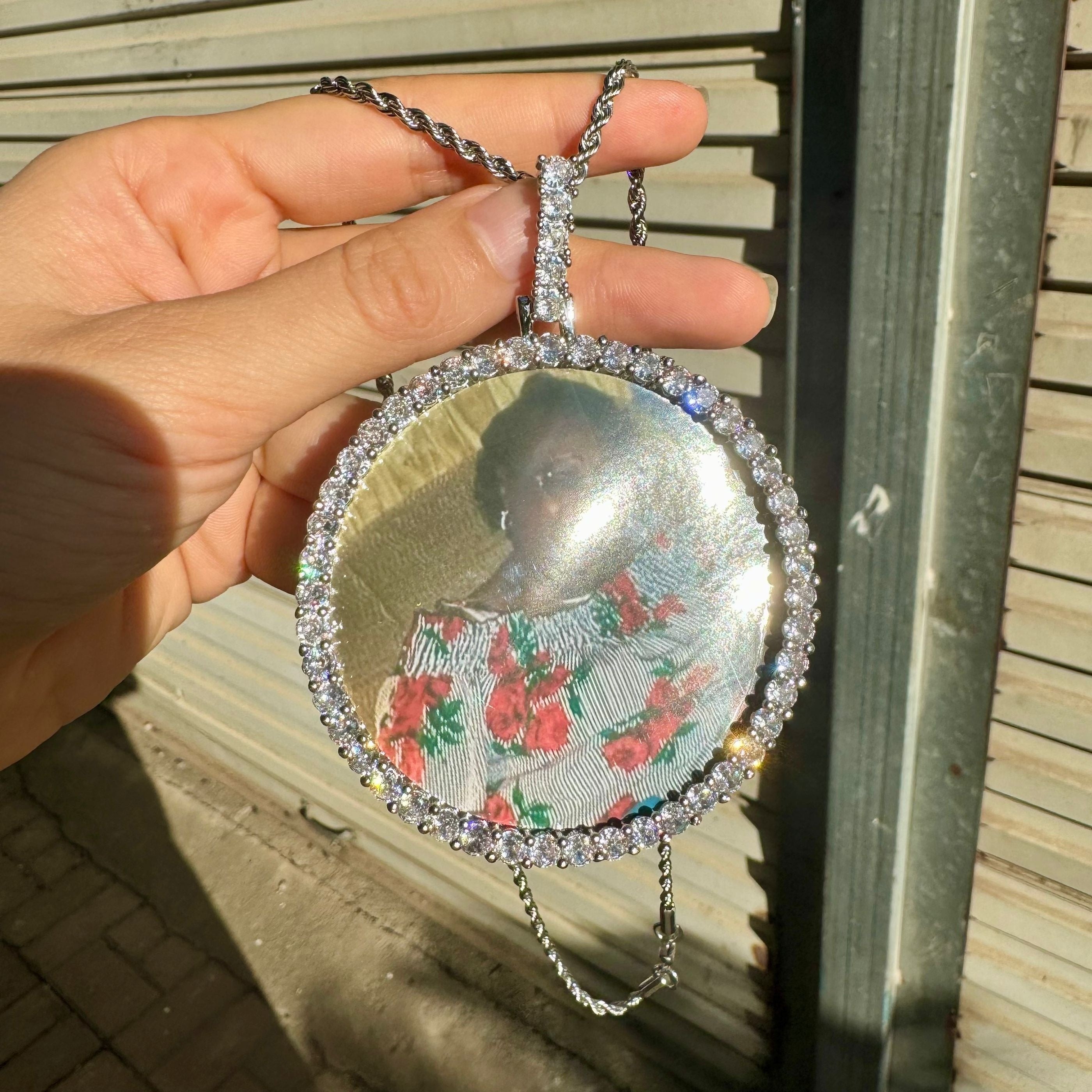 TEMU Customized Personalized Photo Pendant Necklace, Customized Photo Frame, Unique Gift For Mom, Customized Photo Necklace