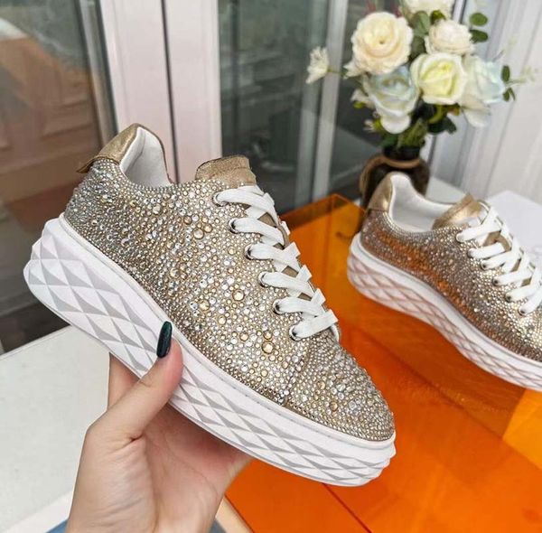 2024 New High Edition Spring and Autumn Round Headed Lace up Thick Sole Sports and Casual Shoes Increase Weight and Show Weight Diamond Tail