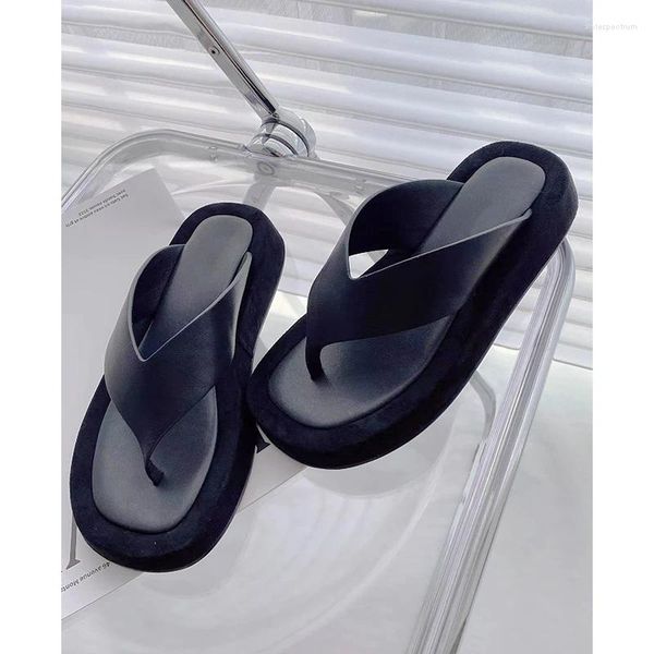 Slippers Summer Thick Bottom Sandals Women Flat Heel Casual Vacation Beach Shoes Flip Flops Outdoor Female Fashion