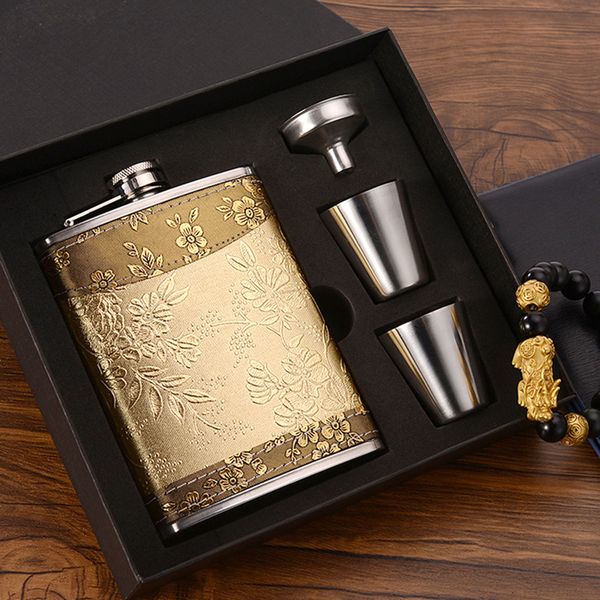 Hip Flasks 8OZ Hip Flask MINI Liquor Bottle Christmas Gift Box Stainless Steel Wine Pot Leather Surface Portable Whiskey Bottle 221124