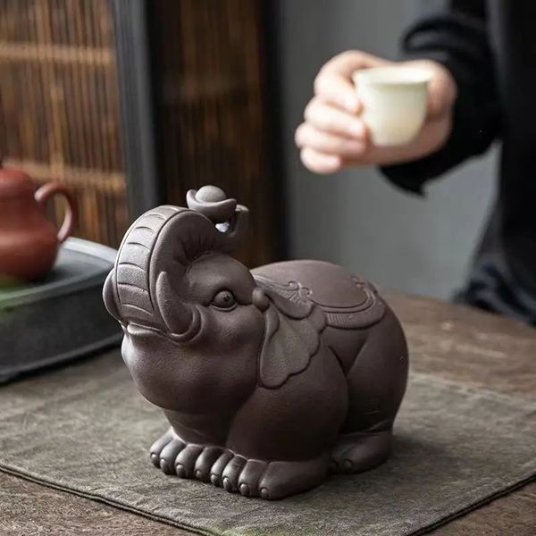 Yixing Boutique Purple Clay Elephant Tea Pet Figurine Home Ornaments Handcraft Sculpture Tea Ceremony Decoration Chinese Teaware 240130