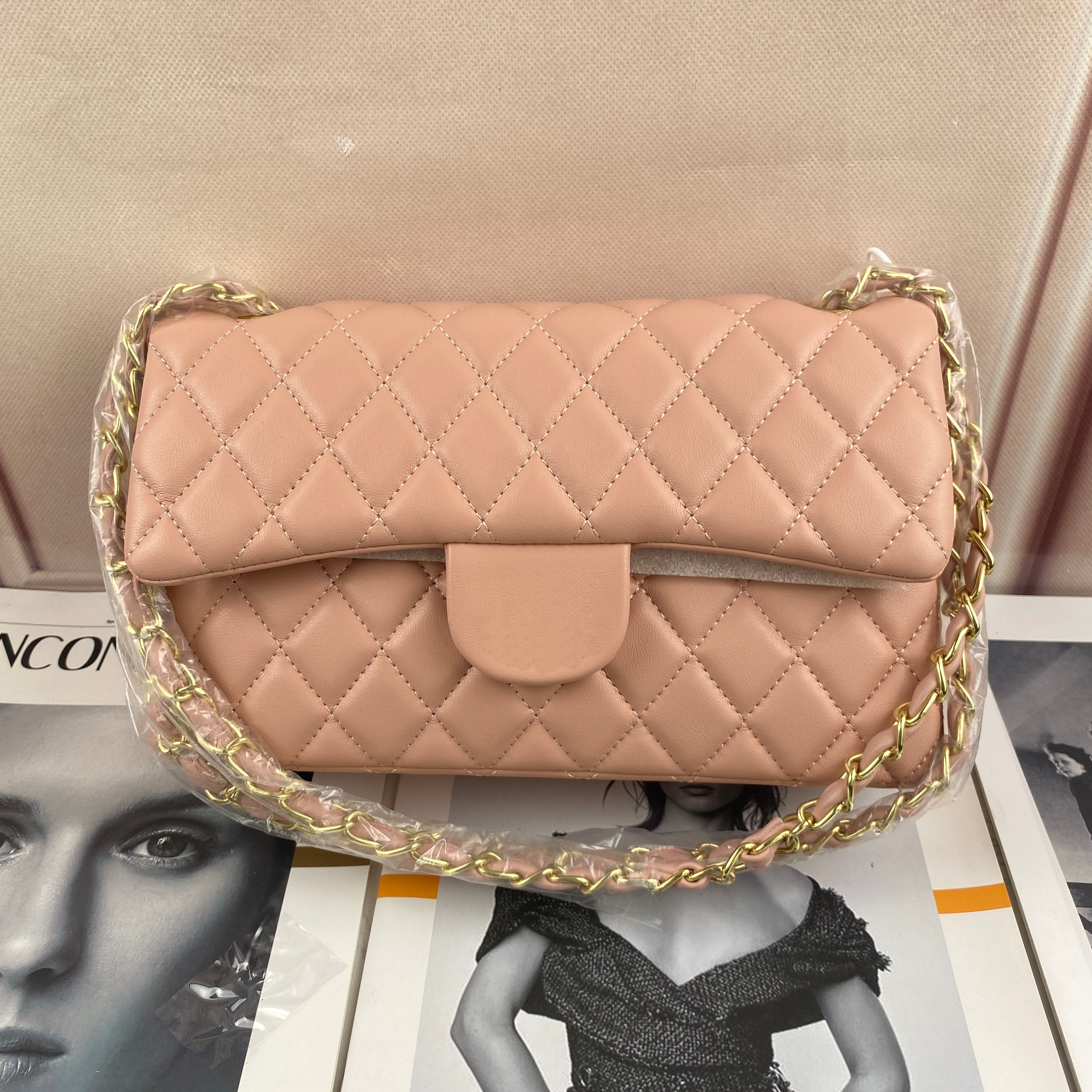 Luxury Women&#039;s Handbags Handbags Fashion Handbags Tote High Quality Chain Bags Letters Bags Fashion Shoulder Bags Crossbody Bags Lingerie Commu