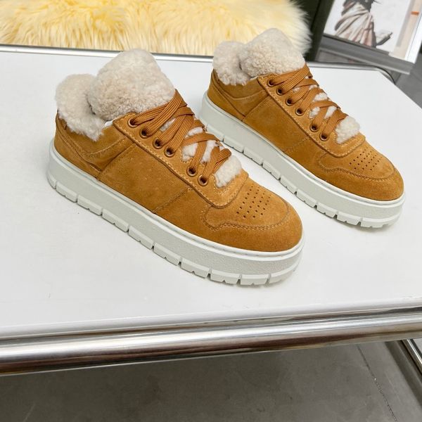 Designer Pur Women Sneakers Plataforma Casual Novo lançamento de lançamento clássico White Up Up Gentlema Sport Leisure Shoes