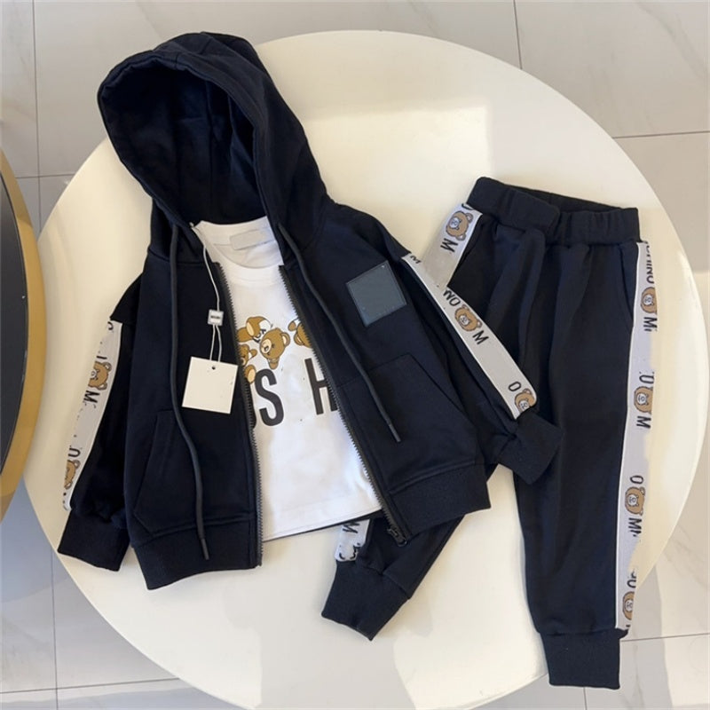 Boy Girls Hoodies Designer Kids Clothing Set Autumn Winter Luxury Hooded Sweatshirts Childrens Sweatpant 3PCS T-shirt Kid Tracksuits Toddler Size 90