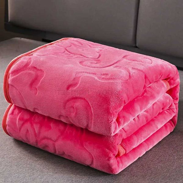 Winter warm sofa bed throw blanket solid soft warm swan velvet blanket autumn home decoration flower beddingX240813