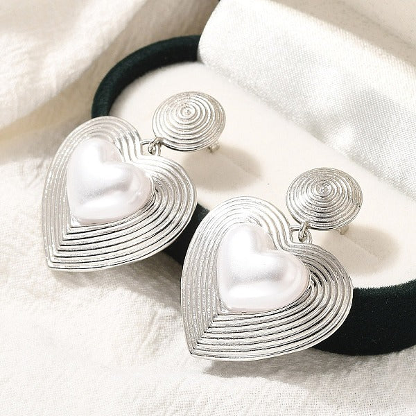 Boucles d'oreilles pendantes en laiton en forme de cœur avec placage en rack