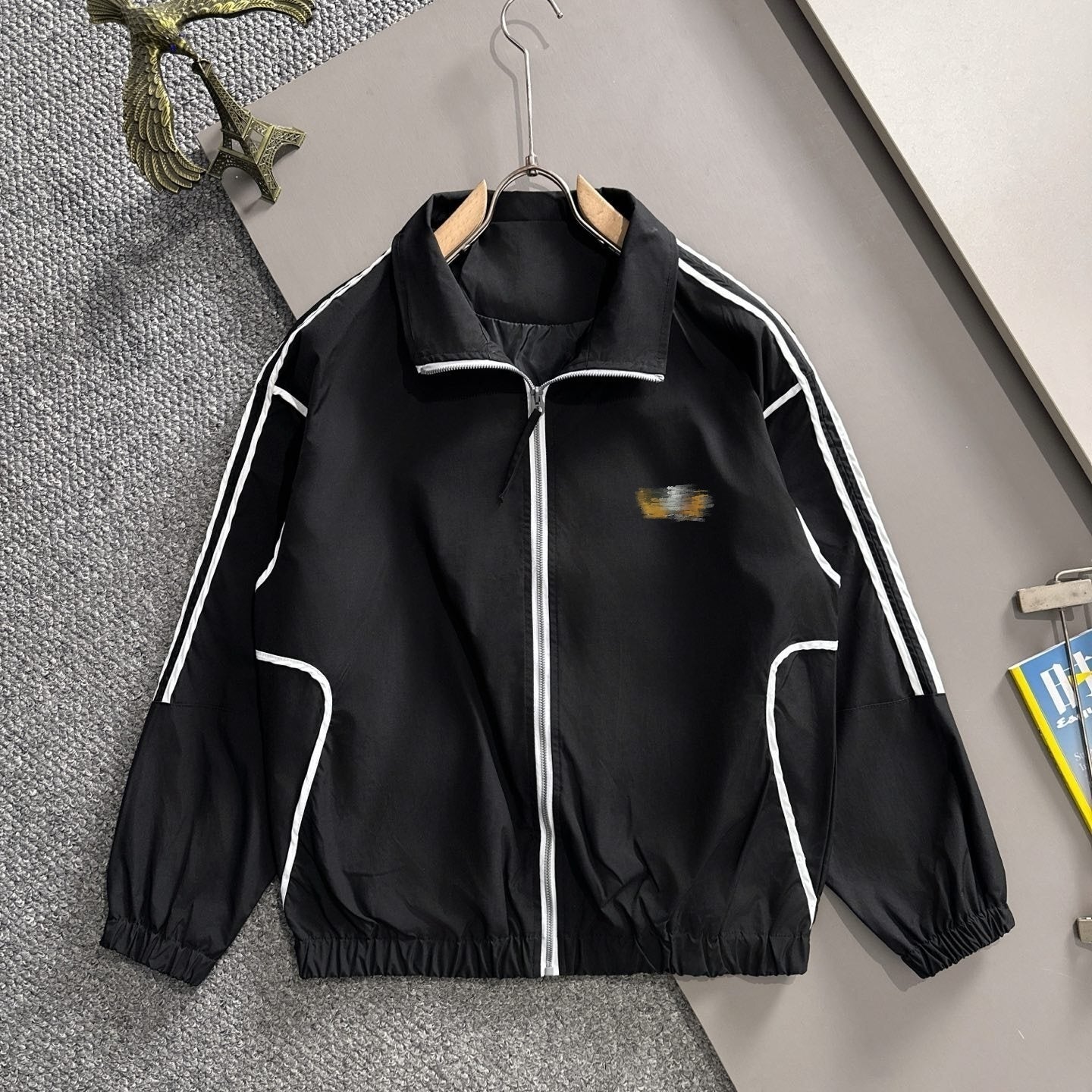 Winter Designer Jackets Outerwear Coats Zipper Windbreaker Down Jacket Jcket Coat Nylon Fabric Letter Metals Lightweight Comfortable Unixes