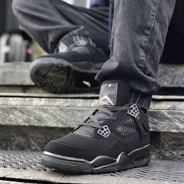 (Not Boxing Robes) Sales High Quality Red Thunder Black Cat Military Black White Oreo Athletics Sports 40-47