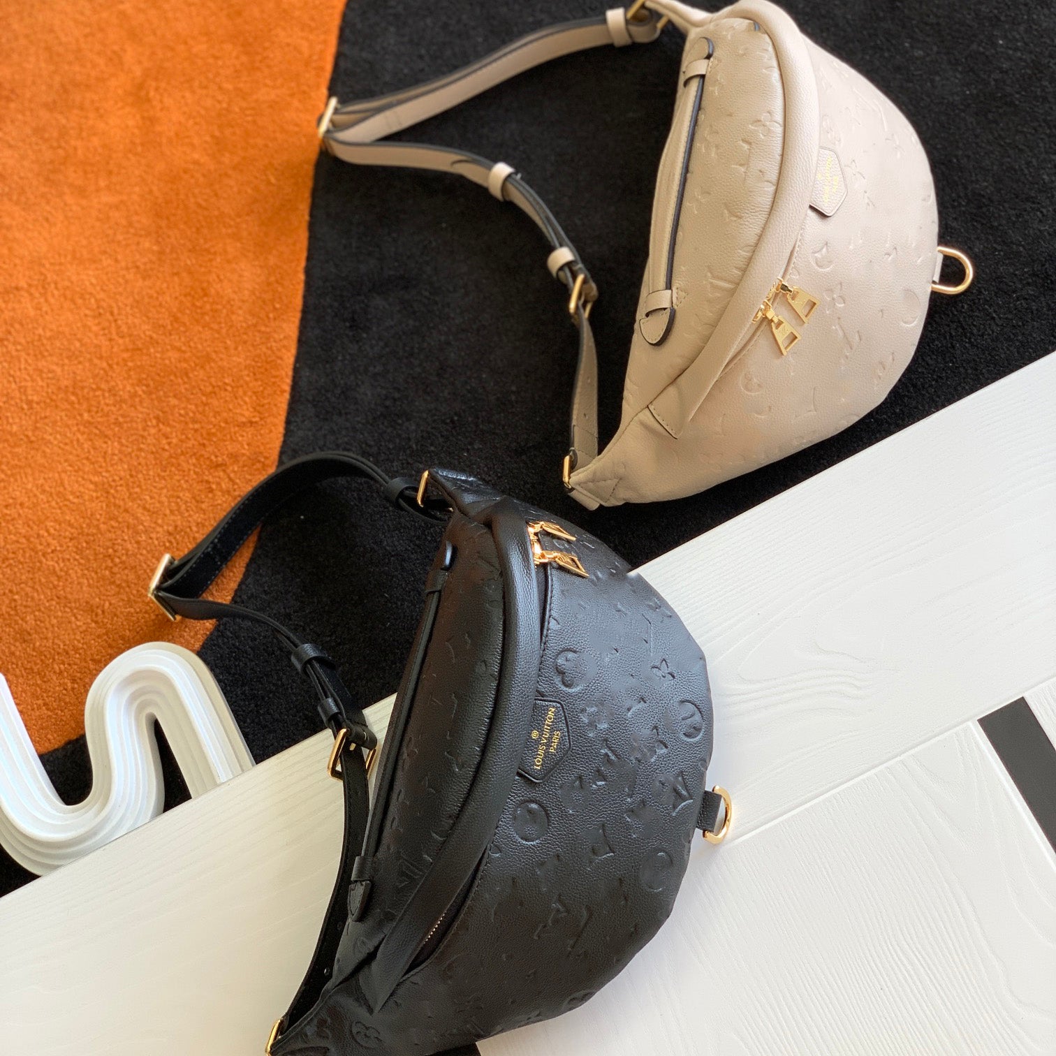 Designer Bag Embossed Letters Designer Bum Bag Man Crossbody Belt Bags Women Luxury Designer Flower Chest Bumbag Fanny Pack V Purse Cross Body Fanny