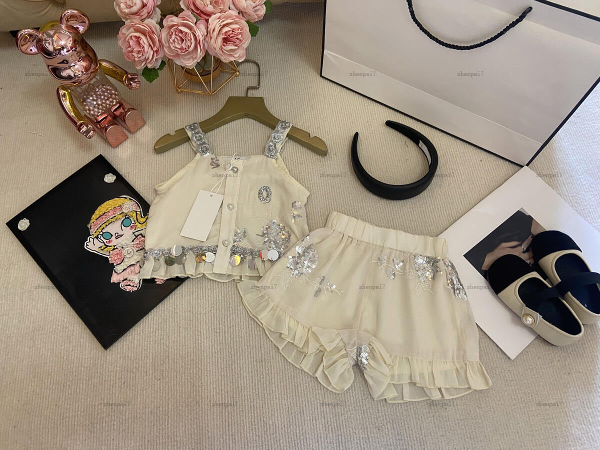 Top baby tracksuits Beaded flower design Two-piece set kids designer clothes summer girls suspender T-shirt and shorts A169X05N150