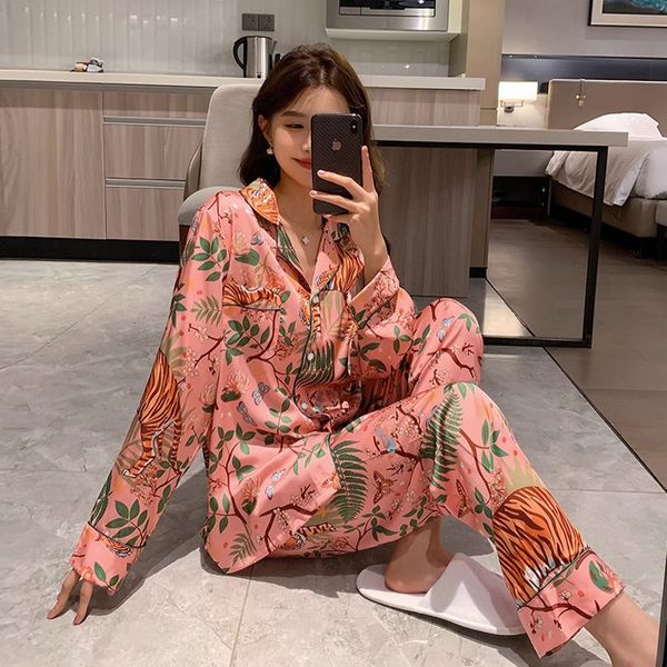 Advanced Ice Silk Long Sleeve Set Spring and summer light luxury Jungle Tiger Printed Home Clothes Pink Womens Sleepwear Satin For Women Pam