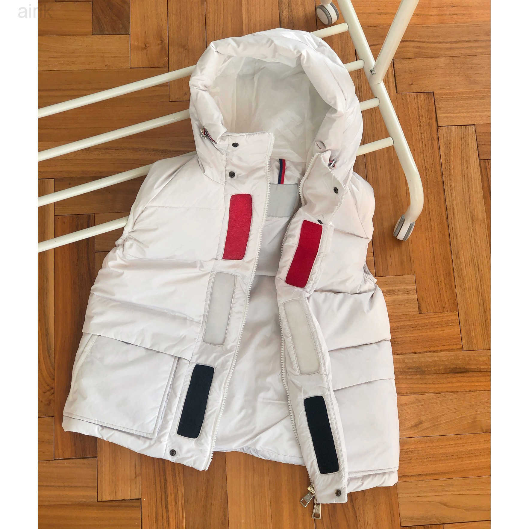 monclair mens vests designer france maya mens down color embrodered brand letter bandge style womens downs vest warm outerwear