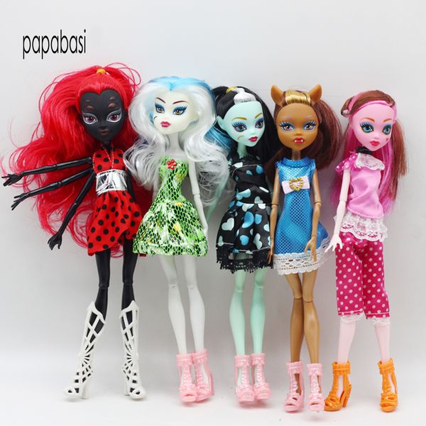 Plush Dolls High Quality Fasion Monster ura Clawdeen Wolf Black Moveable Body Girls Toys Gift 230503