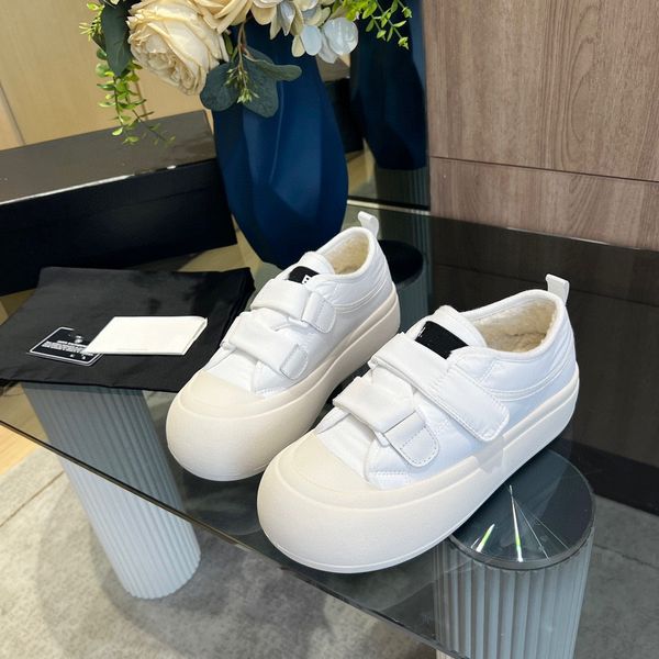 2025--Sneakers Bread Shoes Fashion Trend Oblique Side Classic Floral Designer Casual Versatile woman Outdoor Driving Airport Walking Comfort