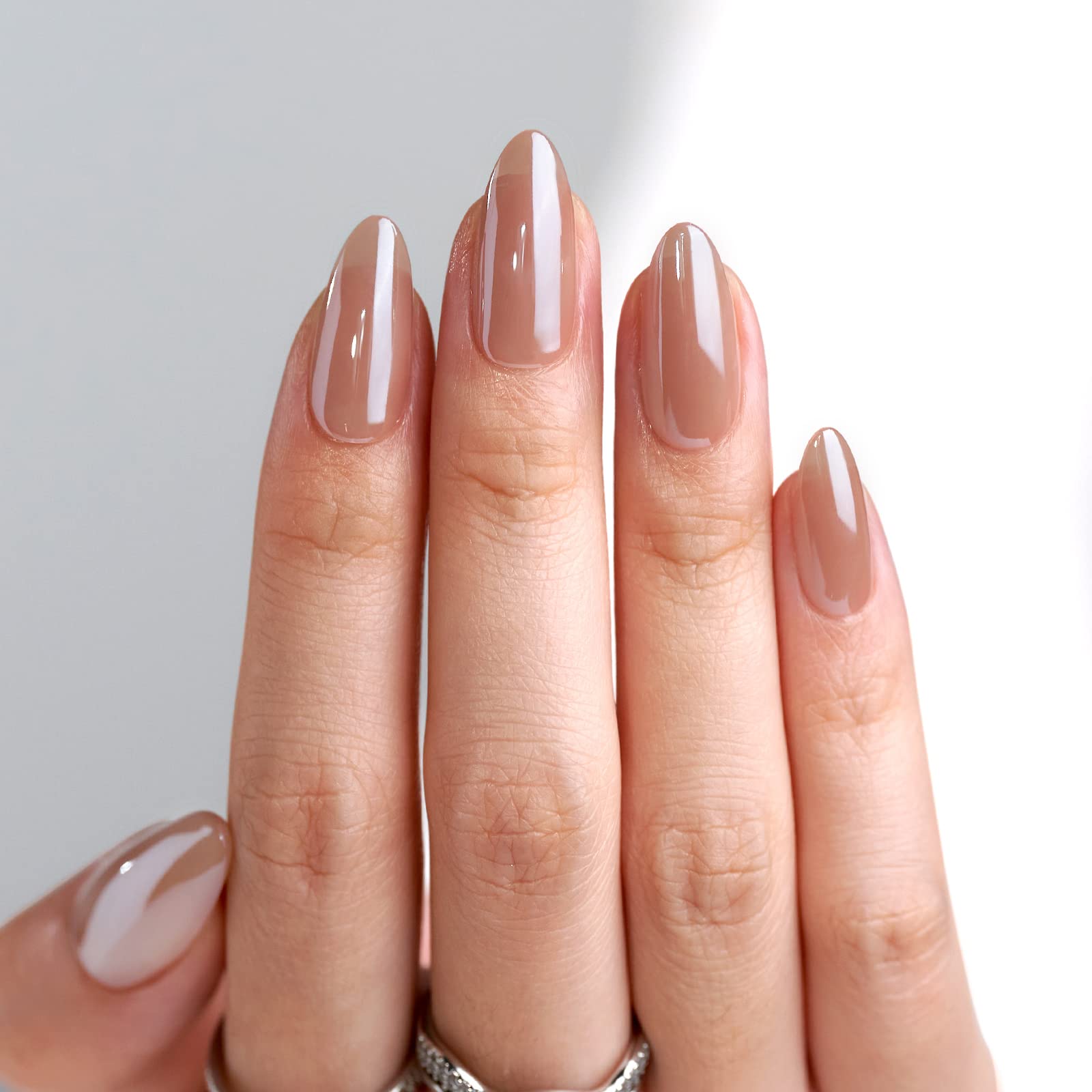 Light Brown Premium Almond Shaped Press On Nails Has A High-End Feel And Is Suitable For Girls And Women To Wear For Daily Commuting