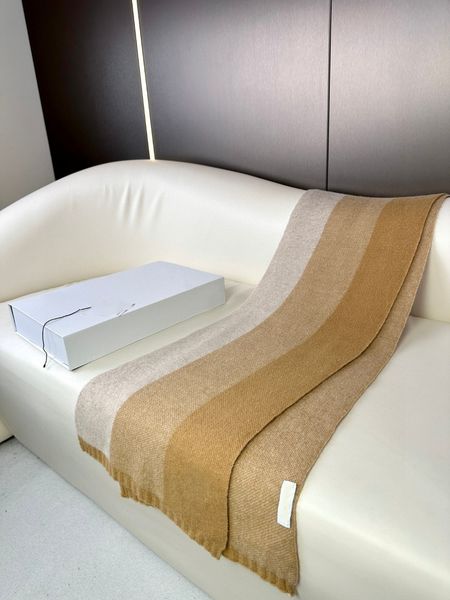 Designer new knitted scarf for men and women the same low-key luxury extreme soft beauty elite master level fashion sense scarf cashmere jac