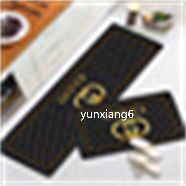 Designer Carpet Bathroom Kitchen Floor Mat Classic Logo Print Entrance Door Foot Mat Bathroom Water Absorbing Home Decoration