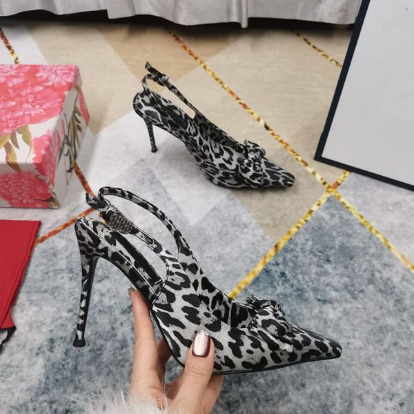 Women&#039;s fine high-heeled formal sandals, high-quality leopard print jacquard suspender, metal buckle pointed wedding shoes