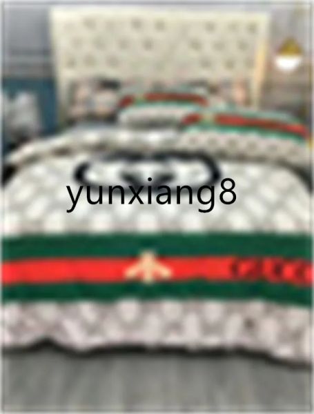 Luxury khaki designer bedding set, equipped with honeycomb printed large down duvet cover, oversized down duvet cover, and bed sheets