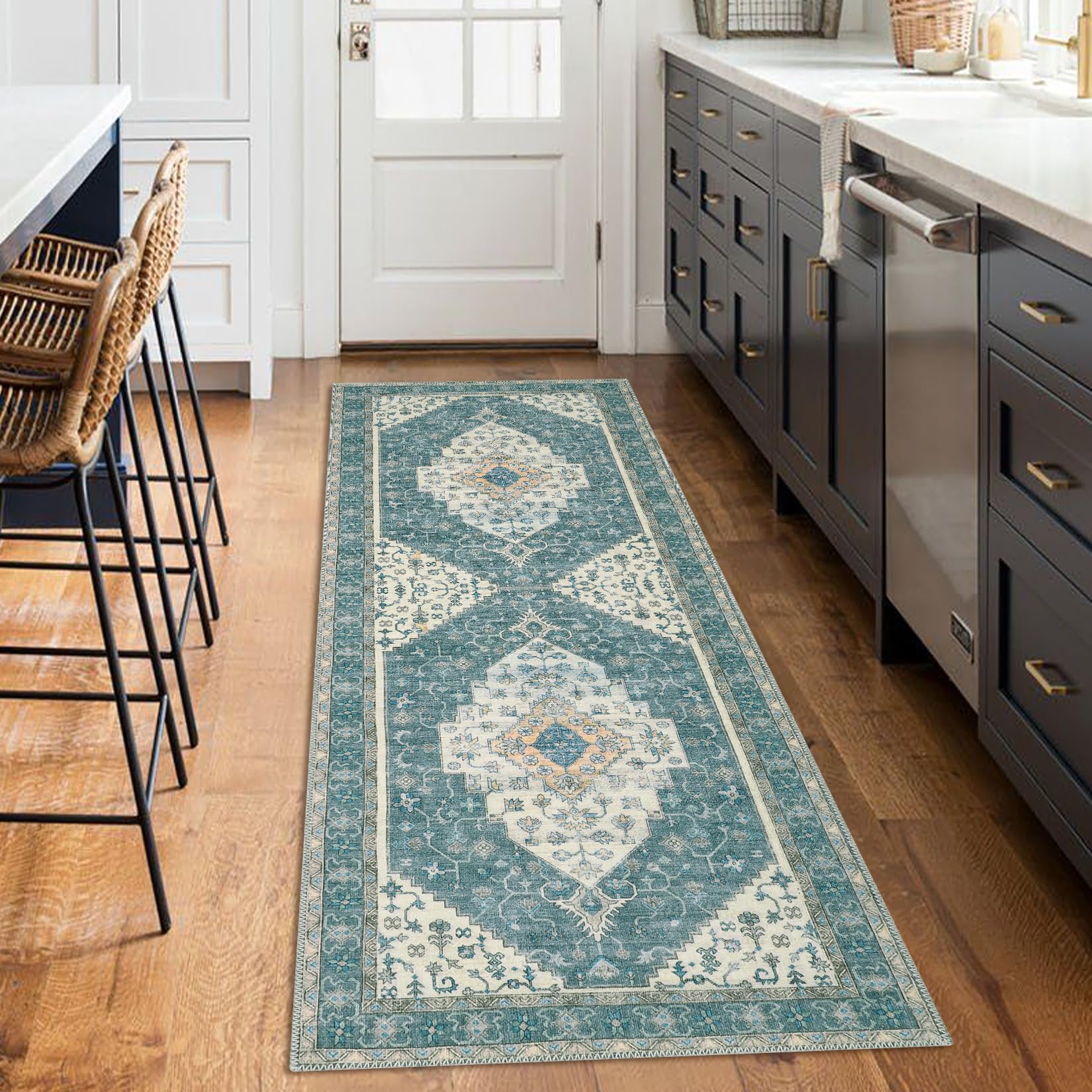 Garvee Vintage Medallion Print Boho Area Rug, Washable Low Pile Carpet with Non-Slip Rubber Backing, Foldable Non-Shedding Floor Mat for Dining Room, 