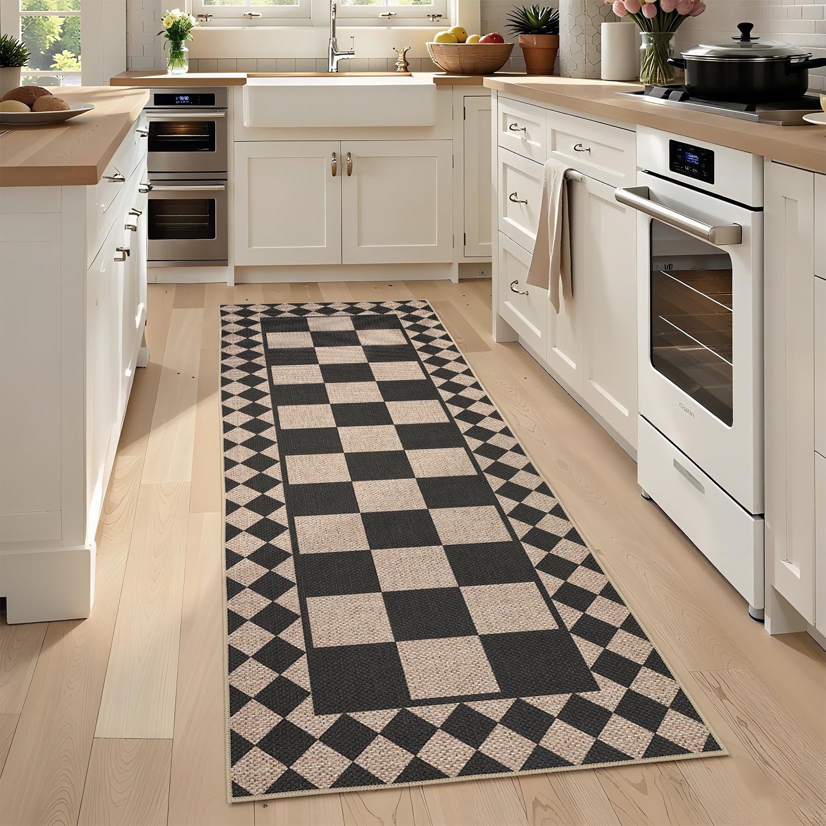 Garvee Washable Modern Soft Runner Rug Black White 2x6 ft Retro Farmhouse Indoor Low Pile Non Slip Foldable Carpet