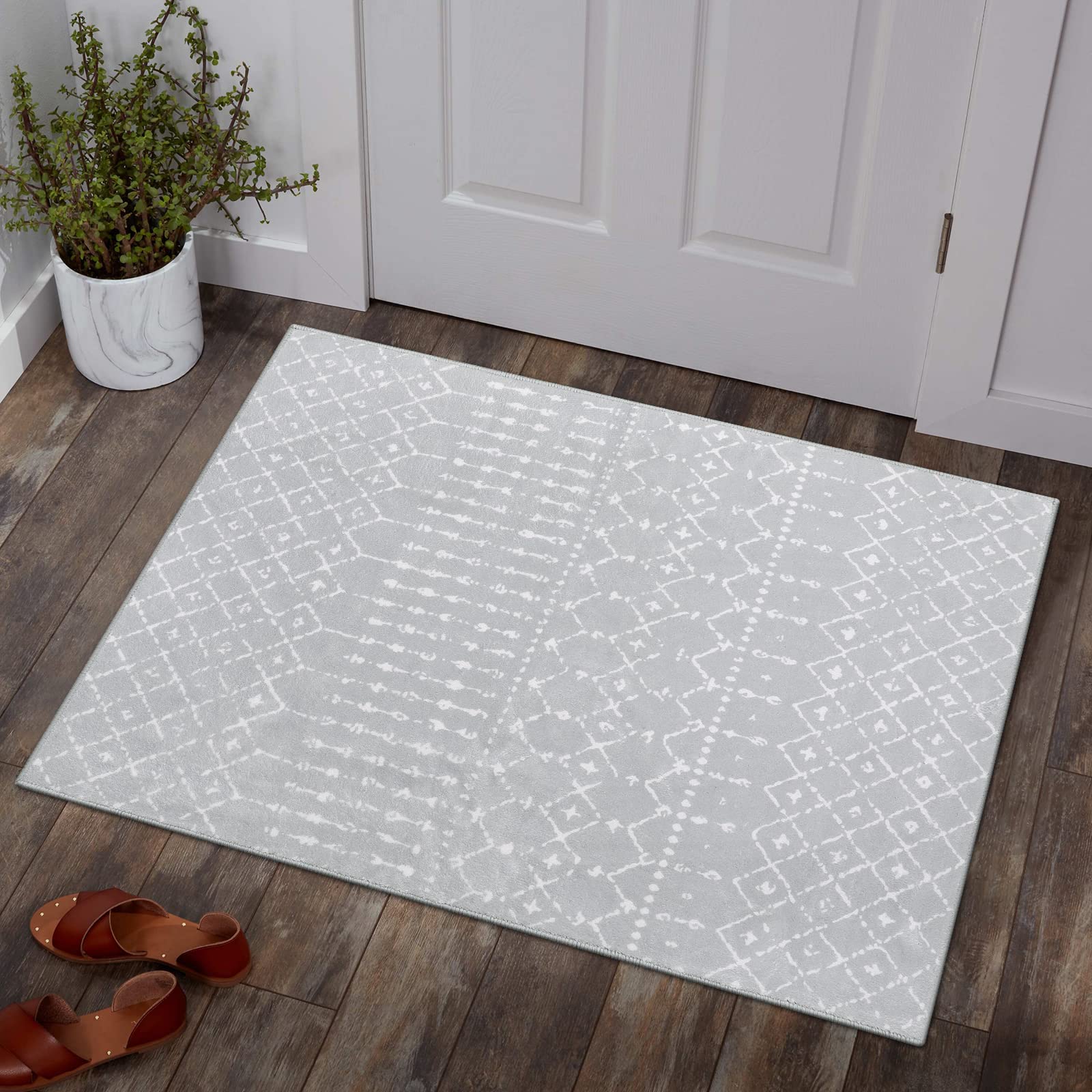Lahome Moroccan Rugs for Entryway 2x3 Small Non-Slip Kitchen Rug Throw Lightweight Area Rugs for Bedroom Gray Vintage Print Distressed Bath Mat Floor