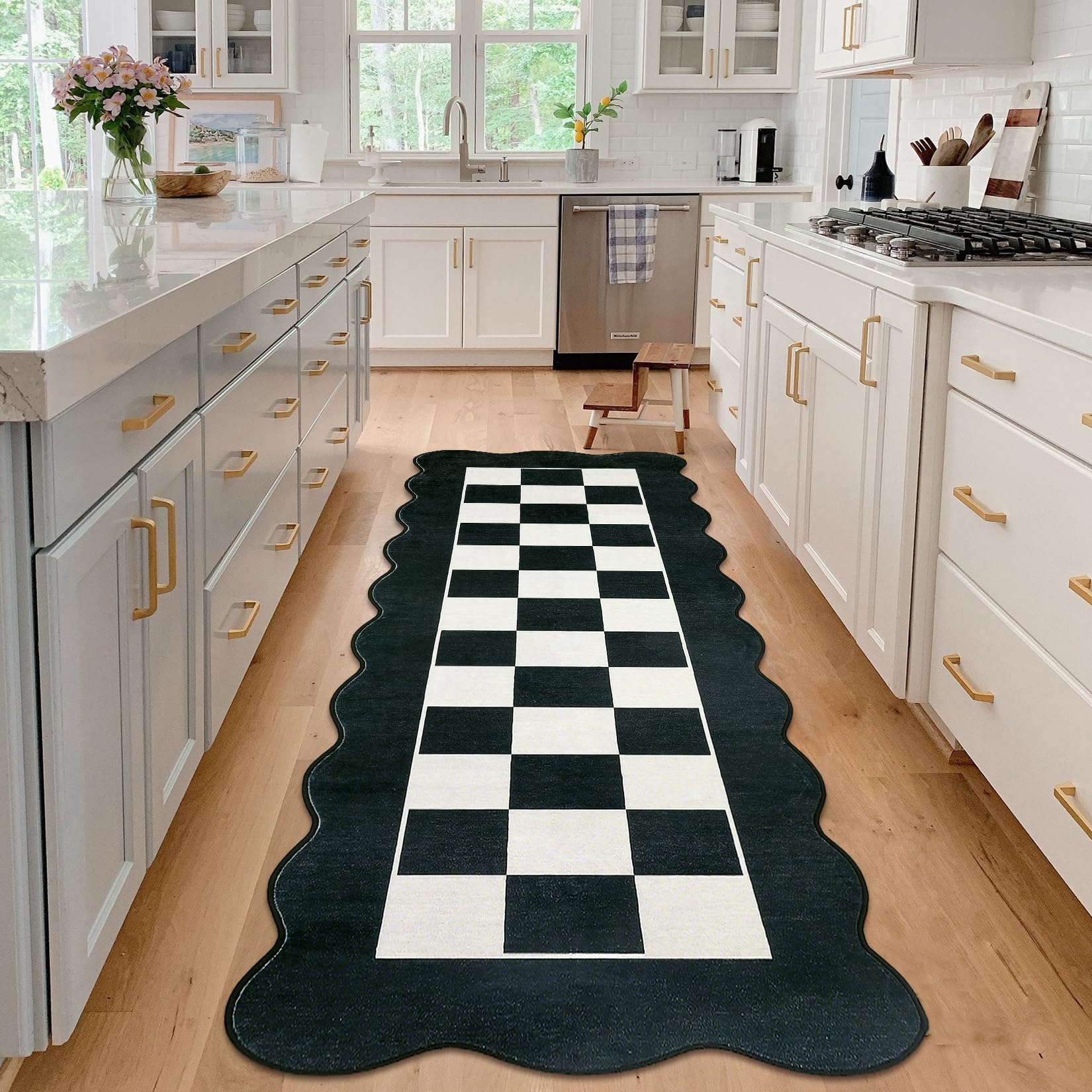 Garvee Scalloped Runner Rug 2x6 Washable Non-Slip Soft Floor Carpet for Bedroom Dining Hallway Black and White