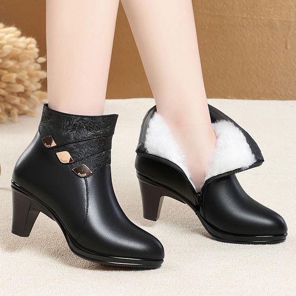 Winter 2025 New Genuine Leather Dress Women Fashion Mid-heel Wool Warm Women&#039;s Ankle Boots size EU35-40