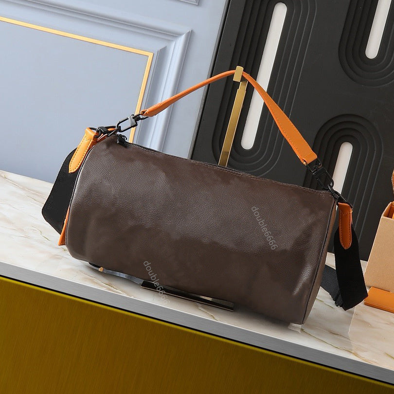 Designer vintage print pillow bag commuter bag shoulder bag handbag crossbody bag work bag messenger bag sports and fitness bag leisure bag luxury B