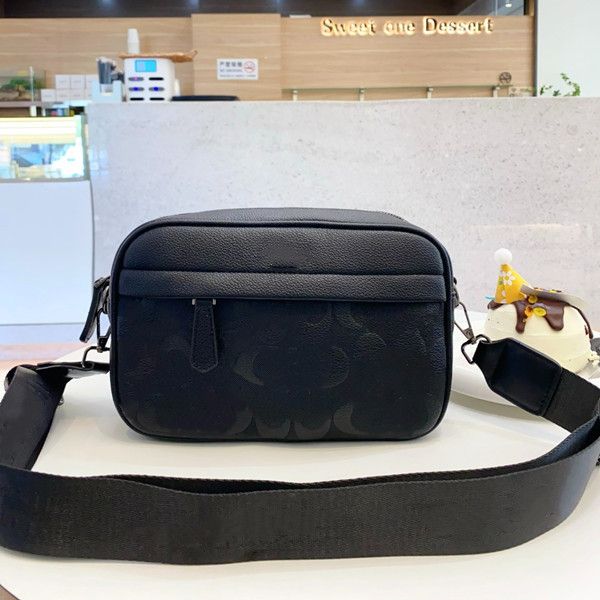 Luxurys Camera bag sacoche mens Designer bag for man Crossbody Purse handbag Womens Shoulder chest Bag lady travel Tote Clutch Embossing lea